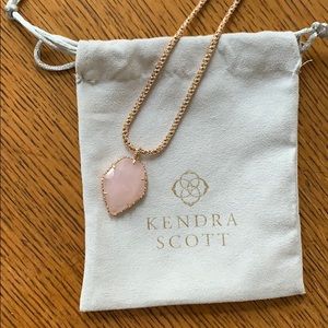 Kendra Scott necklace